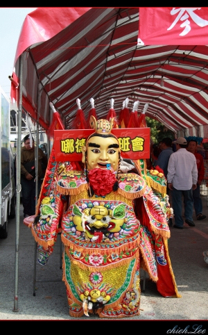 大隻公仔