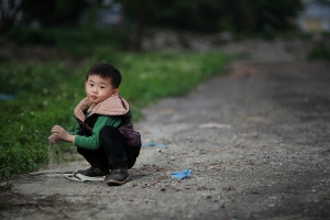 配合度很差的Model,自顧自玩他的.........@_@|||