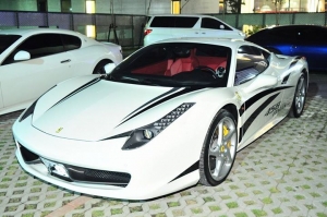 Ferrari 458 ltalia 白色車身彩繪貼紙版