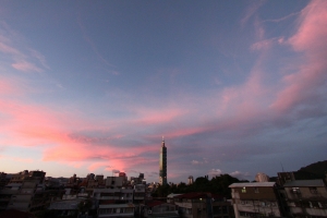 頂樓觀看火燒雲