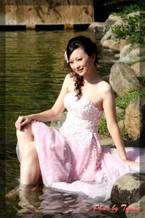 恭喜這對準新郎及新娘