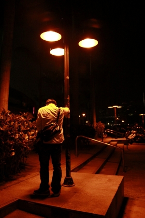 夜晚的孤單....