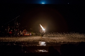 也來湊熱鬧之磺火捕魚~