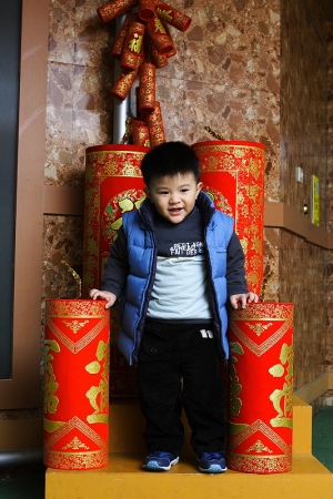 臭小子也來跟大家拜個晚年