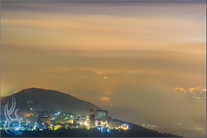 大屯山上．日出雲海