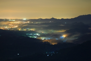 20130913 大山背夜景(琉璃)