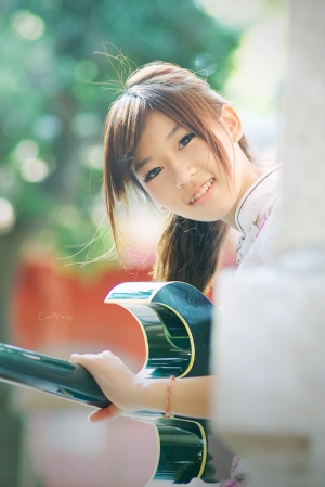 [人像外拍]芊芊 | 午後的音樂會2~~
