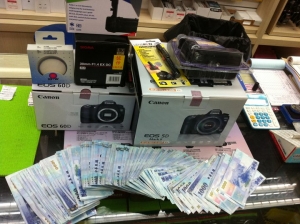 一個非常簡單的5DII跟60D的開箱文