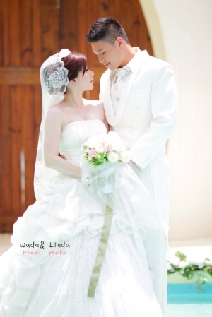 這只是婚紗側拍 請多指教