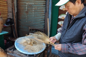 鹿港手工扇子-bevis