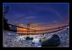 ::: Buring Whitestone Bridge 火燒白石橋 by DV :::