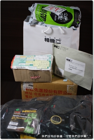 ●(開箱)一家５口６顆定焦鏡與一些配件By雙胞胎媽媽