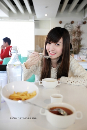 小姿女孩的美食之旅 (VIKI篇)