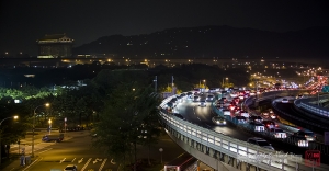 難得的點-與圓山飯店平行俯瞰建國高架國道-車軌