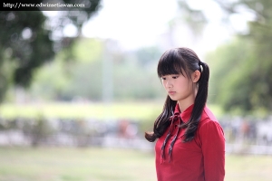 School Girl | 雨點