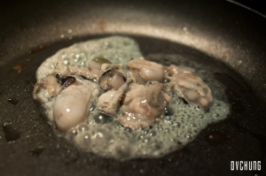::: Taiwanese Oyster Pancake 蚵仔煎 :::