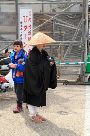 京都、大阪 自助旅行 DAY 3 下(二、三年坂 円山公園 深草駅)