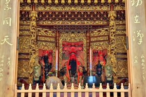 最近妖孽何其多,只好祭出關老爺來鎮壓