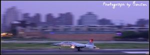 松山機場拍戰機