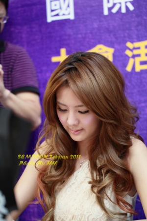 Amber 安心亞 @ 2011 SEMICON Taiwan