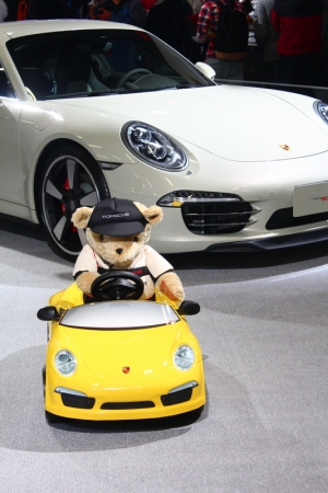 車--------模--------2014