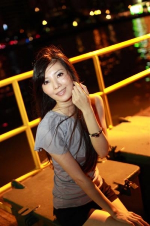 100.5.21高雄真愛碼頭夜拍