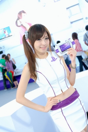 + Lucy + In PsP Go!!