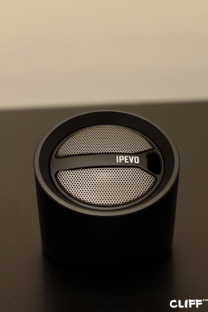 iPhone 4的新朋友  IPEVO Tubular 藍芽無線喇叭 開箱