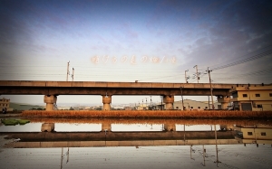 明け方の麦の畑-小優