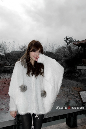 。。。甜心美女 (有喬巴造型)。。。Kate