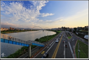 ※※夜晚的新月橋 by蛋拔