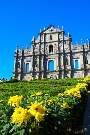 今天天氣好人又多