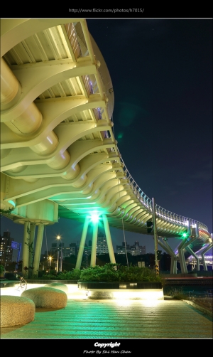 【景】大家都在PO煙火 我來點不一樣的...港都夜景