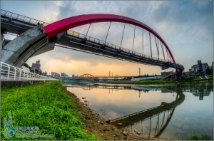 松山彩虹橋．日&夜