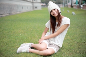 小街女孩
