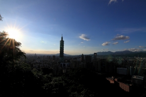 20140826 象山 看 台北101