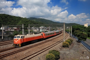 宜蘭 新馬車站拍火車