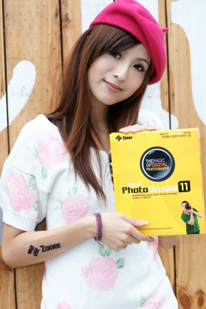 Zoner Girl~曉育