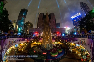 2012新北市歡樂耶誕城．雨中點燈開幕