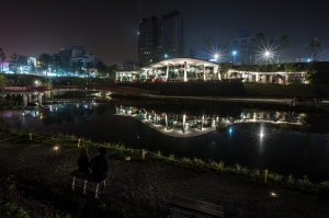 夜拍秋紅谷(台中)