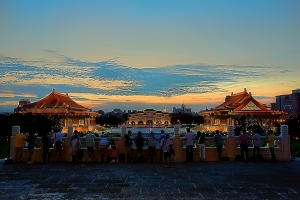 自由廣場夕、夜