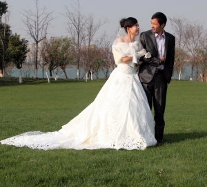 学拍婚纱照