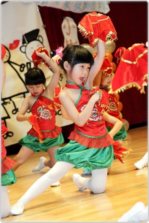 小朋友好可愛!