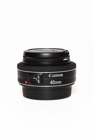 40mm F2.8 VS 24-70L(不專業測試)
