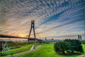 新北大橋．日落雲彩