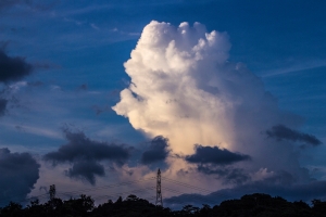 今天我家的天空雲很燒