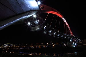 Tarmon19-35mm 拍彩虹橋