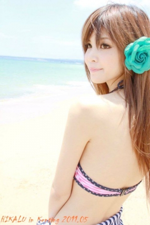 陽光 辣妹 比基尼~~