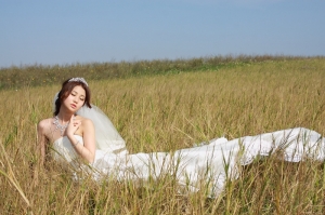 小豬-幸せな3月の花嫁