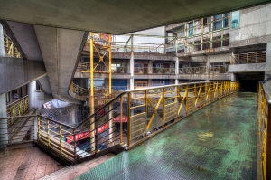 廢墟大樓 (ＨＤＲ)